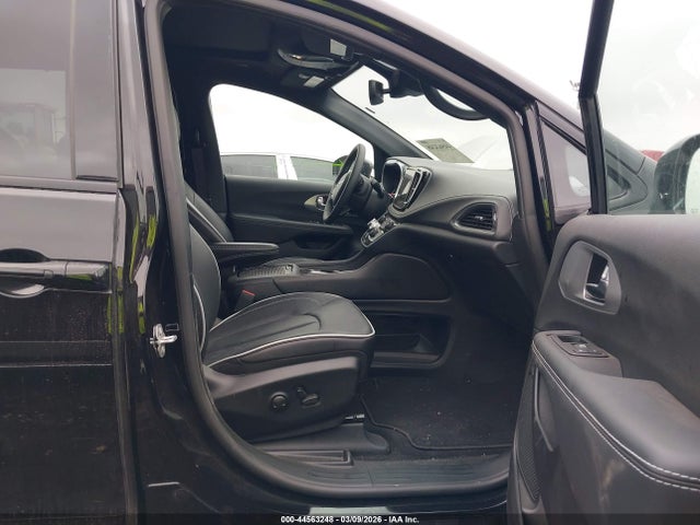44563248 :رقم المزاد ، 2C4RC1GG5TR161722 vin ، 2026 Chrysler Pacifica Limited مزاد بيع