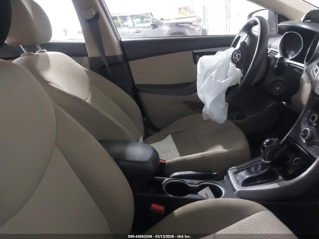 2016 HYUNDAI ELANTRA 5NPDH4AE8GH756684 Photo 4
