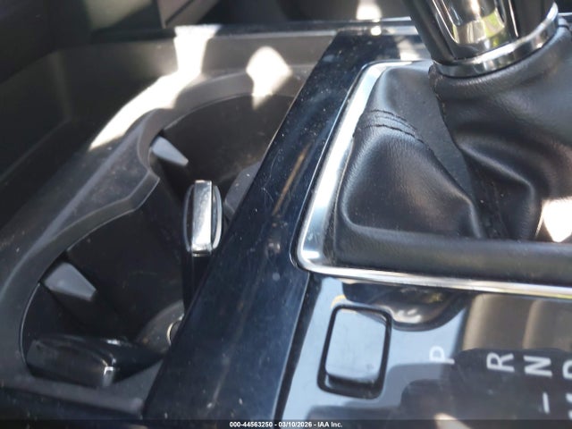 2021 Mazda Cx-30 Preferred მანქანა იყიდება აუქციონზე, vin: 3MVDMBCL3MM256450, აუქციონის ნომერი: 44563250