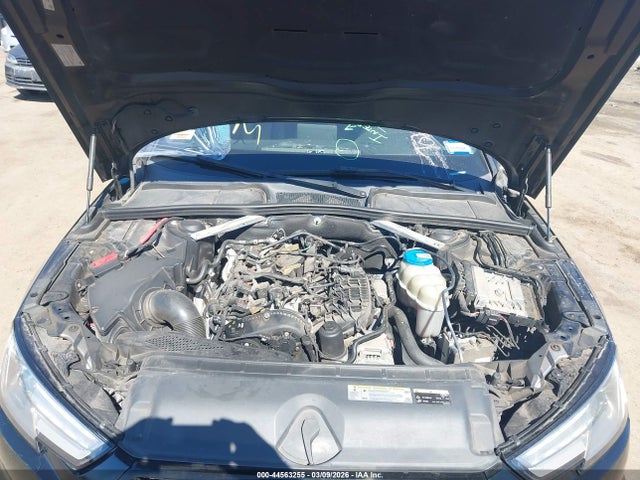 44563255 :رقم المزاد ، WAUDNAF4XJN000513 vin ، 2018 Audi A4 2.0t Premium/2.0t Tech Premium مزاد بيع