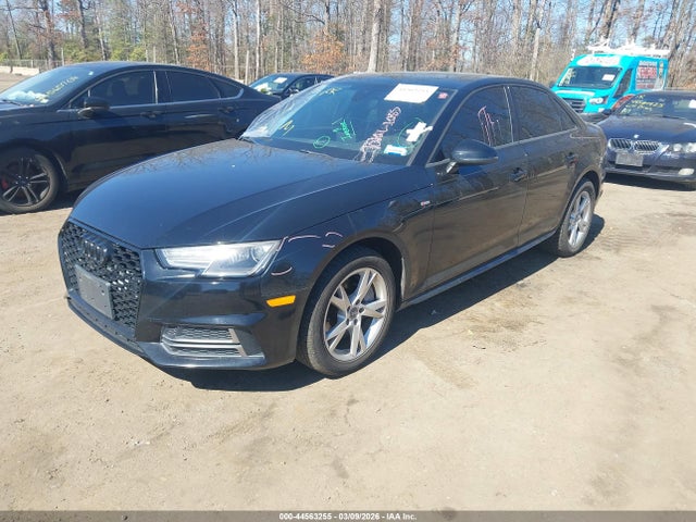 44563255 :رقم المزاد ، WAUDNAF4XJN000513 vin ، 2018 Audi A4 2.0t Premium/2.0t Tech Premium مزاد بيع