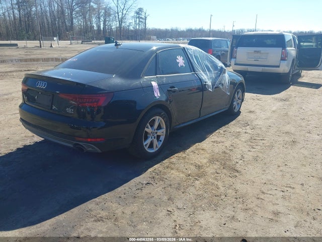 44563255 :رقم المزاد ، WAUDNAF4XJN000513 vin ، 2018 Audi A4 2.0t Premium/2.0t Tech Premium مزاد بيع
