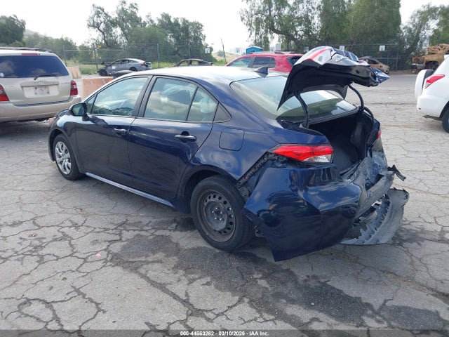 Toyota COROLLA LE 2021 JTDEPMAEXMJ143590 Image 3