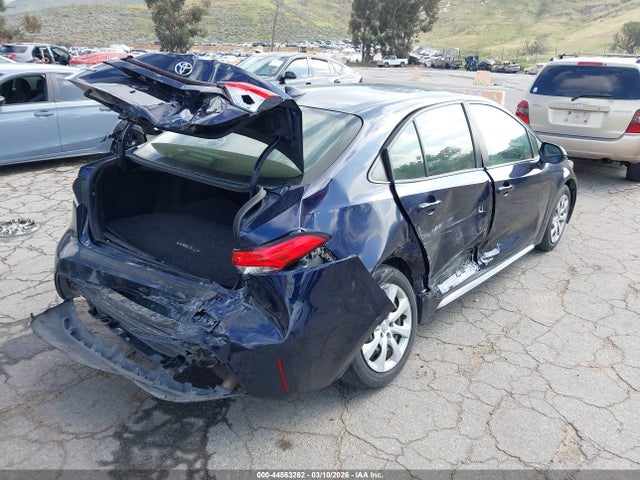 Toyota COROLLA LE 2021 JTDEPMAEXMJ143590 Image 4