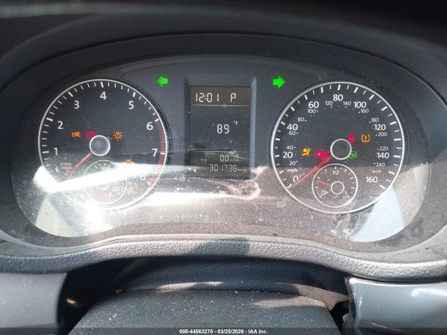 2013 Volkswagen Passat S მანქანა იყიდება აუქციონზე, vin: 1VWAP7A36DC118931, აუქციონის ნომერი: 44563270