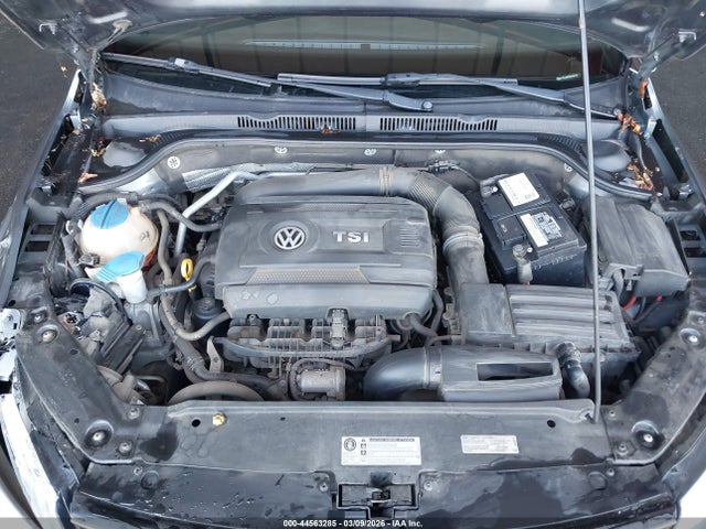 3VWD17AJ9FM340815 Volkswagen Jetta 1.8t Se