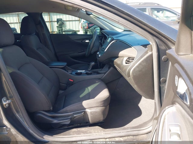 2017 CHEVROLET MALIBU 1G1ZB5ST7HF168970 Photo 4