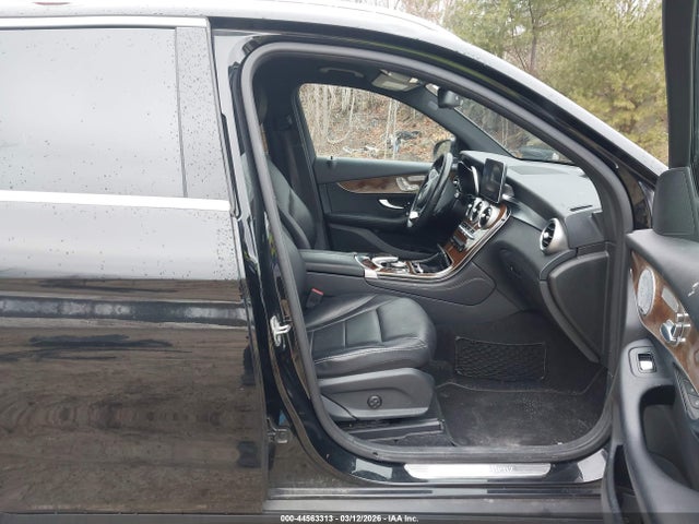 2017 MERCEDES-BENZ GLC 300 WDC0G4KB6HV011840 Photo 4