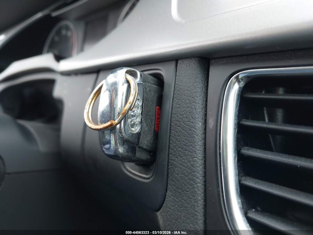 2010 AUDI A4 WAUFFCFL5AN003215 Photo 10