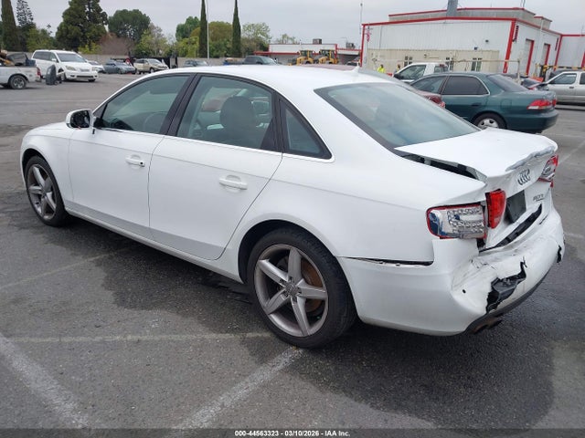 2010 AUDI A4 WAUFFCFL5AN003215 Photo 2
