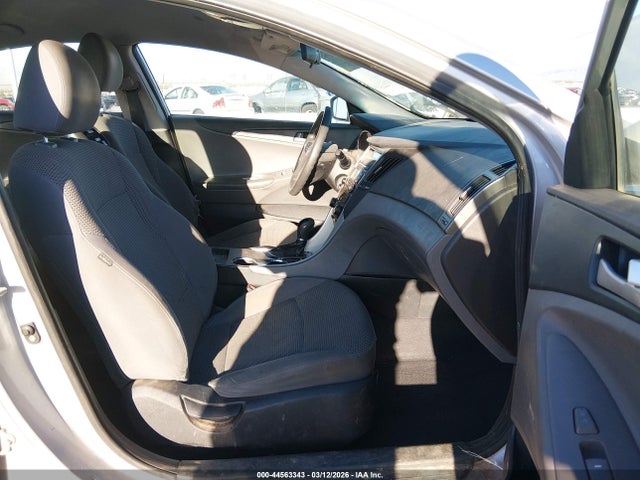 2011 HYUNDAI SONATA 5NPEB4AC2BH205468 Photo 4