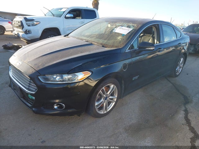Ford Fusion Energi Titanium 2015 3FA6P0SU9FR147244 Image 2
