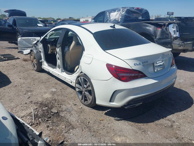 44563381 :رقم المزاد ، WDDSJ4GB7HN468090 vin ، 2017 Mercedes-benz Cla 250 4matic مزاد بيع