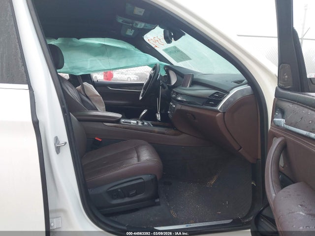 2018 BMW X5 EDRIVE 5UXKT0C5XJ0W00967 Photo 4