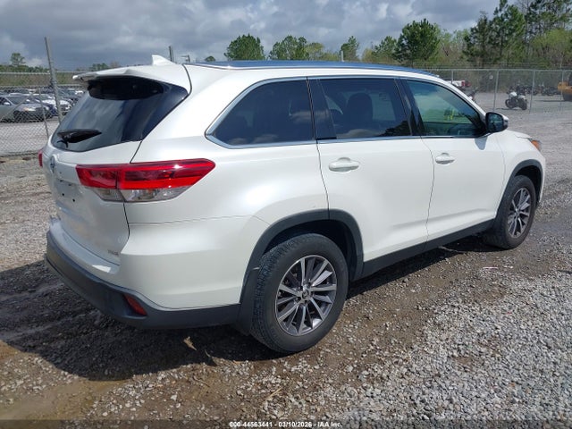 5TDKZRFH9KS337864 Toyota Highlander Xle