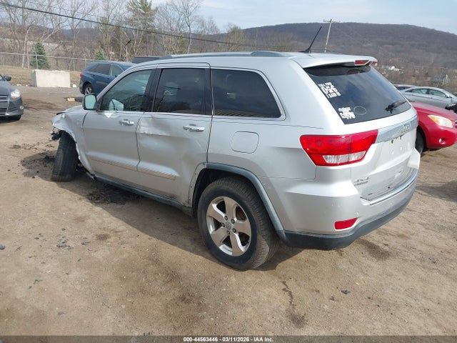 2011 JEEP GRAND CHEROKEE 1J4RR5GG1BC703003 Photo 2