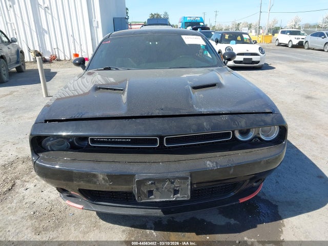 44563482 :رقم المزاد ، 2C3CDZAG8GH275076 vin ، 2016 Dodge Challenger Sxt مزاد بيع