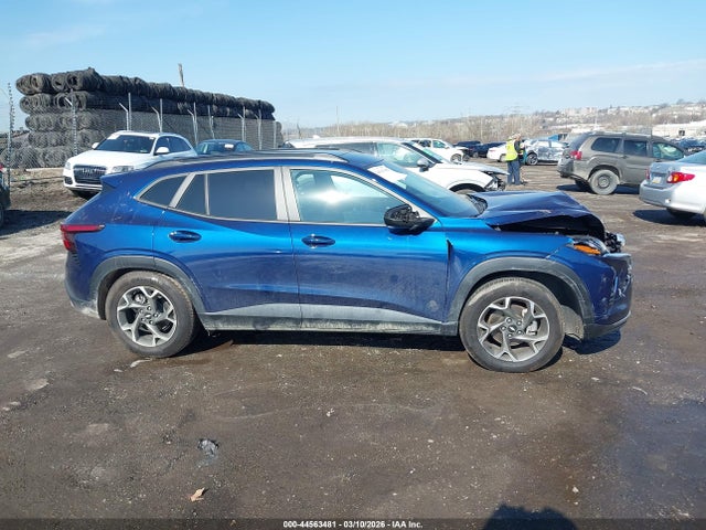 KL77LHE23RC037597 Chevrolet Trax Fwd Lt