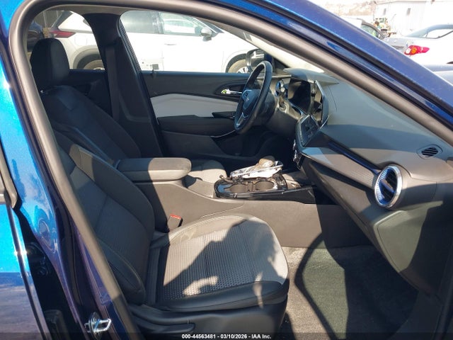 KL77LHE23RC037597 Chevrolet Trax Fwd Lt