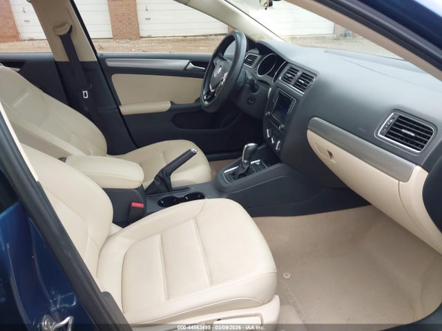 44563495 :رقم المزاد ، 3VWD67AJ9GM332328 vin ، 2016 Volkswagen Jetta 1.4t Se مزاد بيع