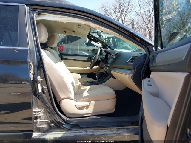 44563522 :رقم المزاد ، 4S4BSAACXH3323818 vin ، 2017 Subaru Outback 2.5i مزاد بيع