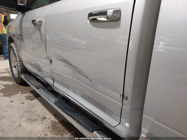 Продаж на аукціоні авто 2017 Ram 1500 Big Horn  4x4 6'4 Box, vin: 1C6RR7TT2HS758036, номер лоту: 44563538