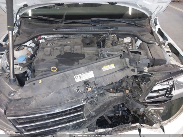 2015 Volkswagen Jetta 2.0l Tdi Sel მანქანა იყიდება აუქციონზე, vin: 3VWLA7AJ6FM201673, აუქციონის ნომერი: 44563539
