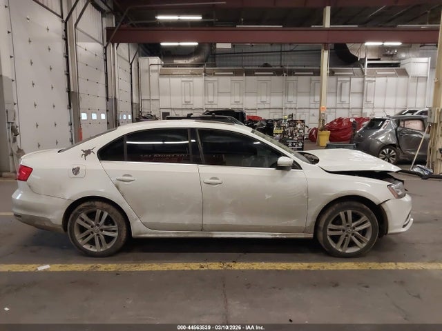 2015 Volkswagen Jetta 2.0l Tdi Sel მანქანა იყიდება აუქციონზე, vin: 3VWLA7AJ6FM201673, აუქციონის ნომერი: 44563539