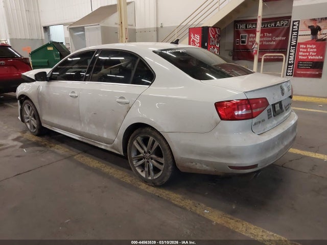 2015 Volkswagen Jetta 2.0l Tdi Sel მანქანა იყიდება აუქციონზე, vin: 3VWLA7AJ6FM201673, აუქციონის ნომერი: 44563539