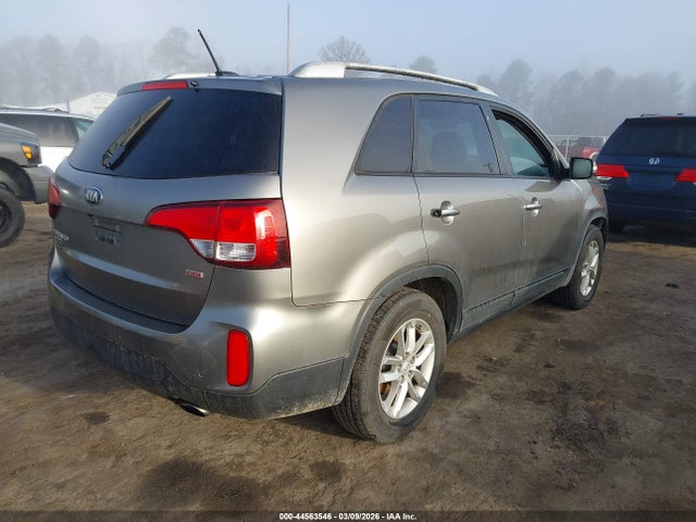 KIA Sorento Lx V6 2014 5XYKT4A75EG461876 Image 4