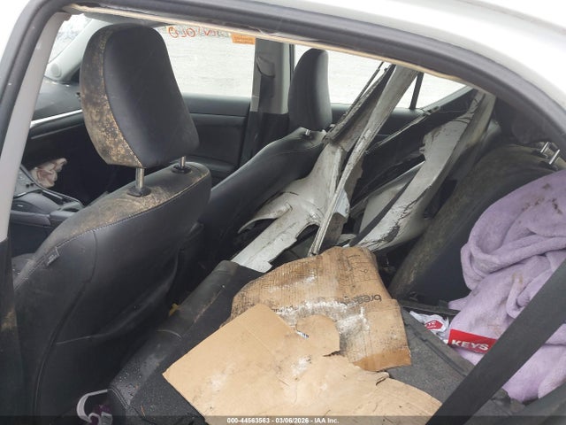 2013 LEXUS CT 200H JTHKD5BH9D2134690 Photo 5