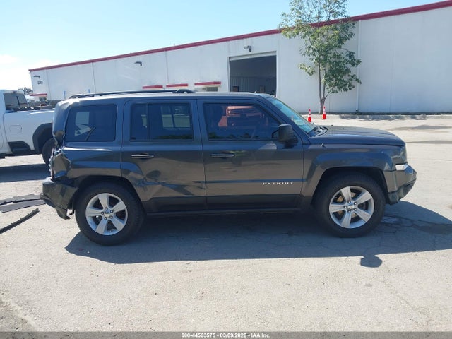 1C4NJPBB8GD739582 Jeep Patriot Sport