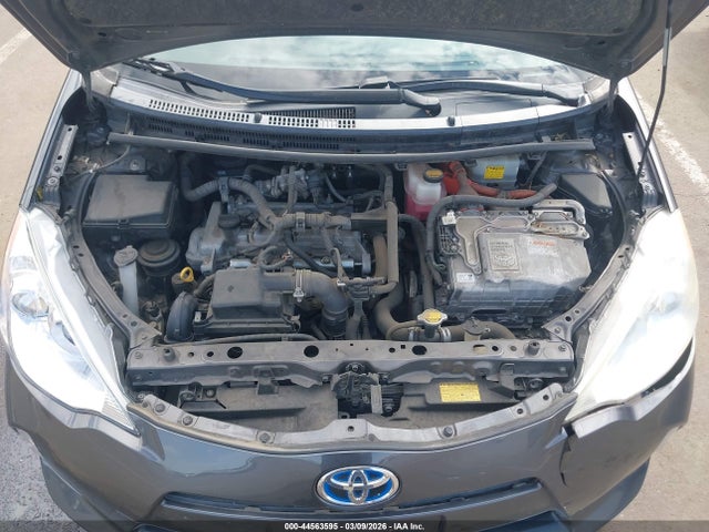 Toyota Prius C Three 2014 JTDKDTB35E1557753 Image 10