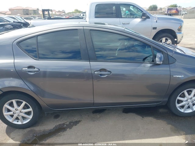 Toyota Prius C Three 2014 JTDKDTB35E1557753 Image 14