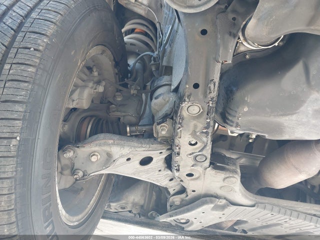 5TDZARFH2GS019033 Toyota Highlander Le
