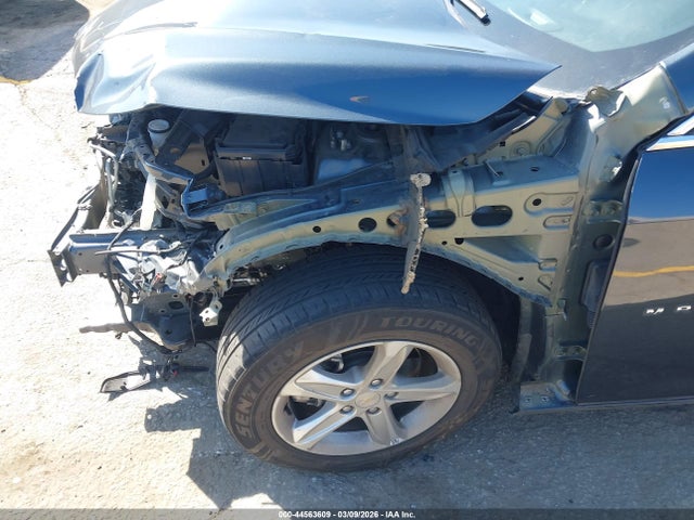 1G1ZC5ST6MF085022 Chevrolet Malibu Fwd 1fl