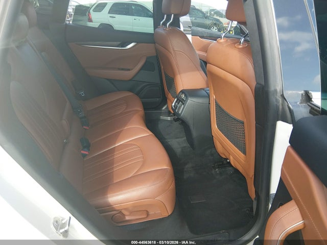 2018 MASERATI LEVANTE ZN661XUA0JX288306 Photo 7