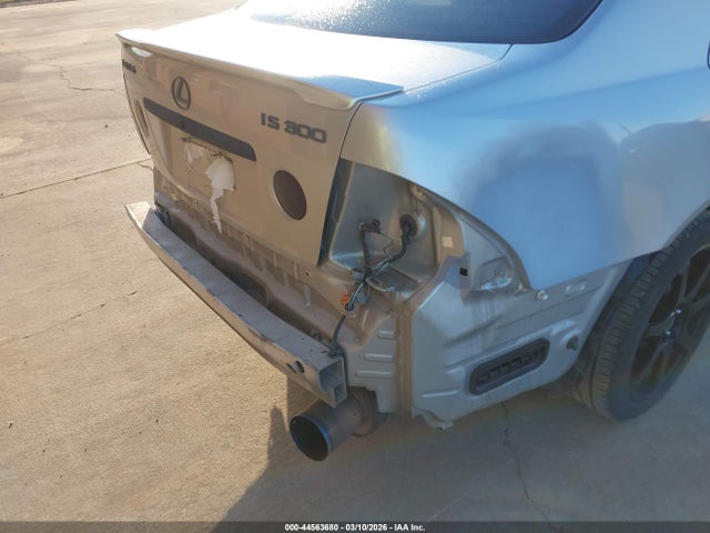 Продаж на аукціоні авто 2002 Lexus Is 300, vin: JTHBD192320063604, номер лоту: 44563680