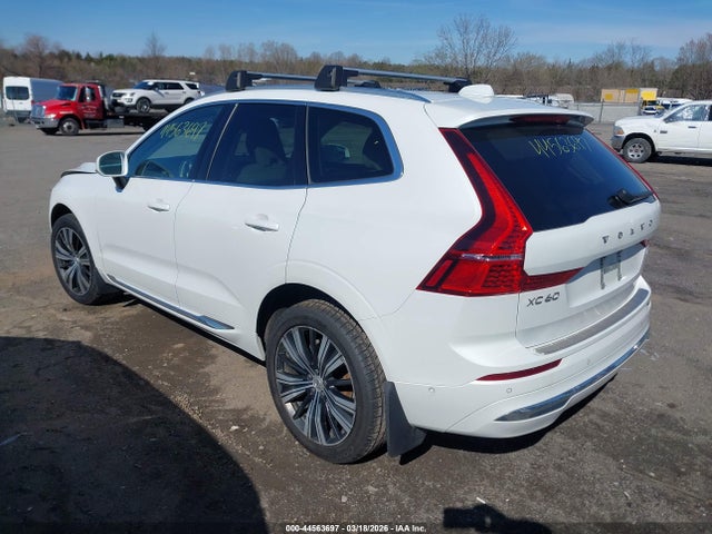 2022 VOLVO XC60 YV4L12RL4N1901681 Photo 2