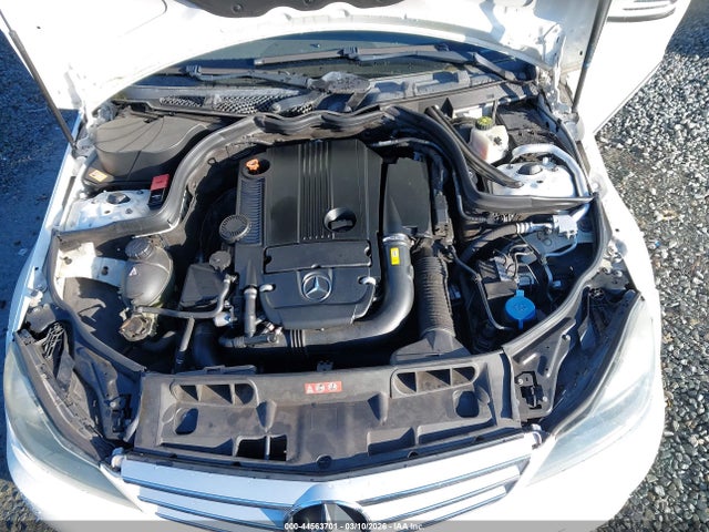 2013 MERCEDES-BENZ C 250 WDDGF4HB5DA769304 Photo 9