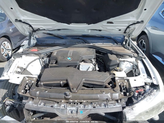 2016 Bmw 320i მანქანა იყიდება აუქციონზე, vin: WBA8A9C50GK617079, აუქციონის ნომერი: 44563708
