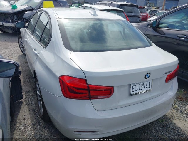 2016 Bmw 320i მანქანა იყიდება აუქციონზე, vin: WBA8A9C50GK617079, აუქციონის ნომერი: 44563708