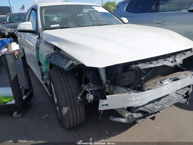 2016 Bmw 320i მანქანა იყიდება აუქციონზე, vin: WBA8A9C50GK617079, აუქციონის ნომერი: 44563708