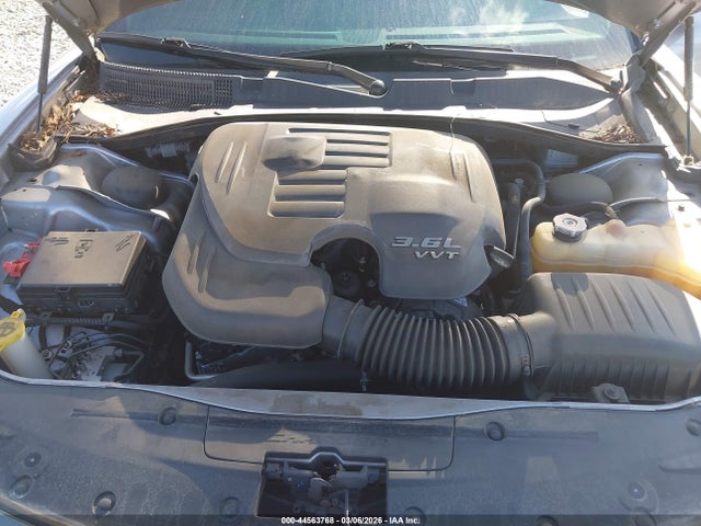 2C3CDXBGXJH303521 Dodge Charger Sxt Rwd
