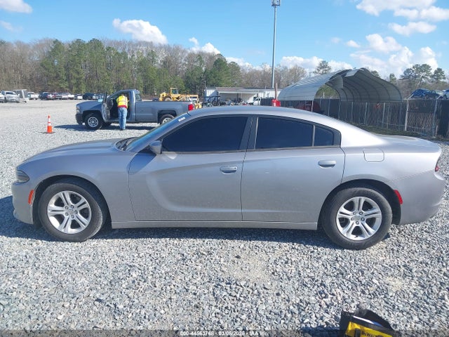 2C3CDXBGXJH303521 Dodge Charger Sxt Rwd