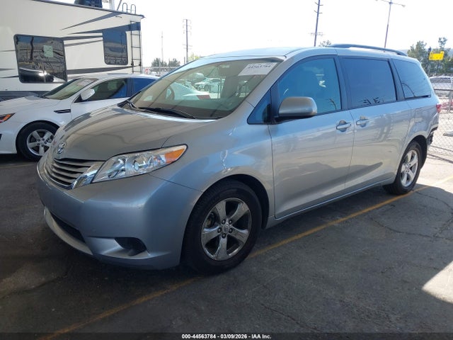 5TDKK3DC7GS730570 Toyota Sienna Le 8 Passenger