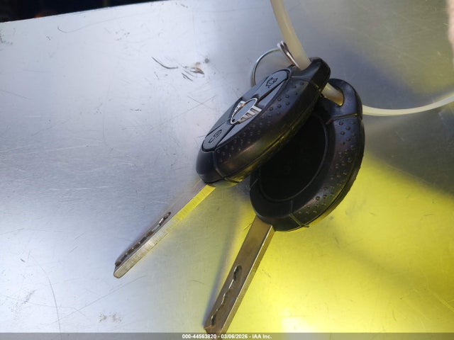 2005 MINI COOPER S WMWRH33585TF84517 Photo 10