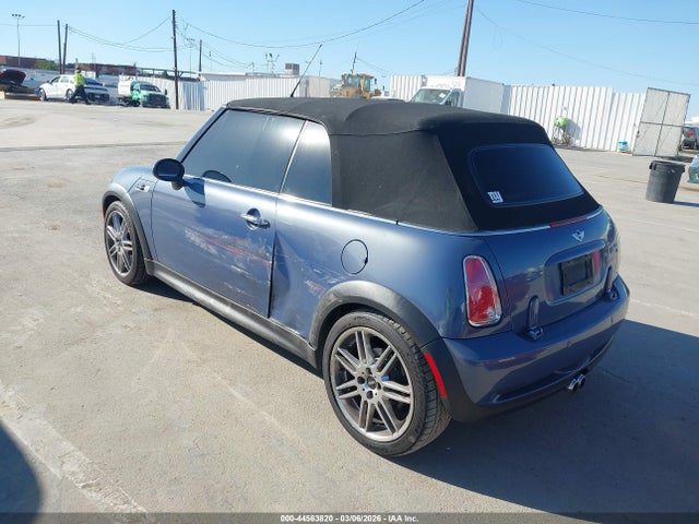 2005 MINI COOPER S WMWRH33585TF84517 Photo 2