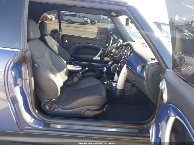 2005 MINI COOPER S WMWRH33585TF84517 Photo 4