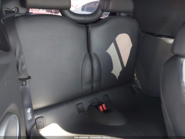 2005 MINI COOPER S WMWRH33585TF84517 Photo 7